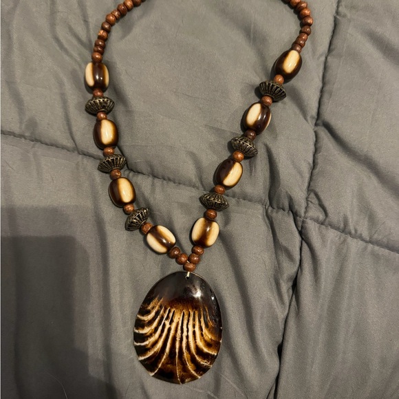 Jewelry - 21” African Tribal Style 
Shell Pendant
